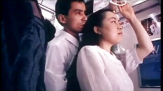 النجمة الإباحية الآسيوية اللطيفة Miku Airi تهز صدرها الصغير بعنف سكس محارم امريكي مترجم بعد 69.